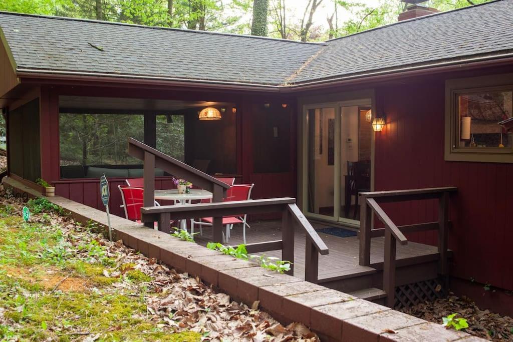 Modern Cabin With Hot Tub Grill Lake Beach Wineries Hiking Fishing And Hershey Park Family And Pet Friendly Superhosts On Ab&B Mount Gretna Eksteriør billede