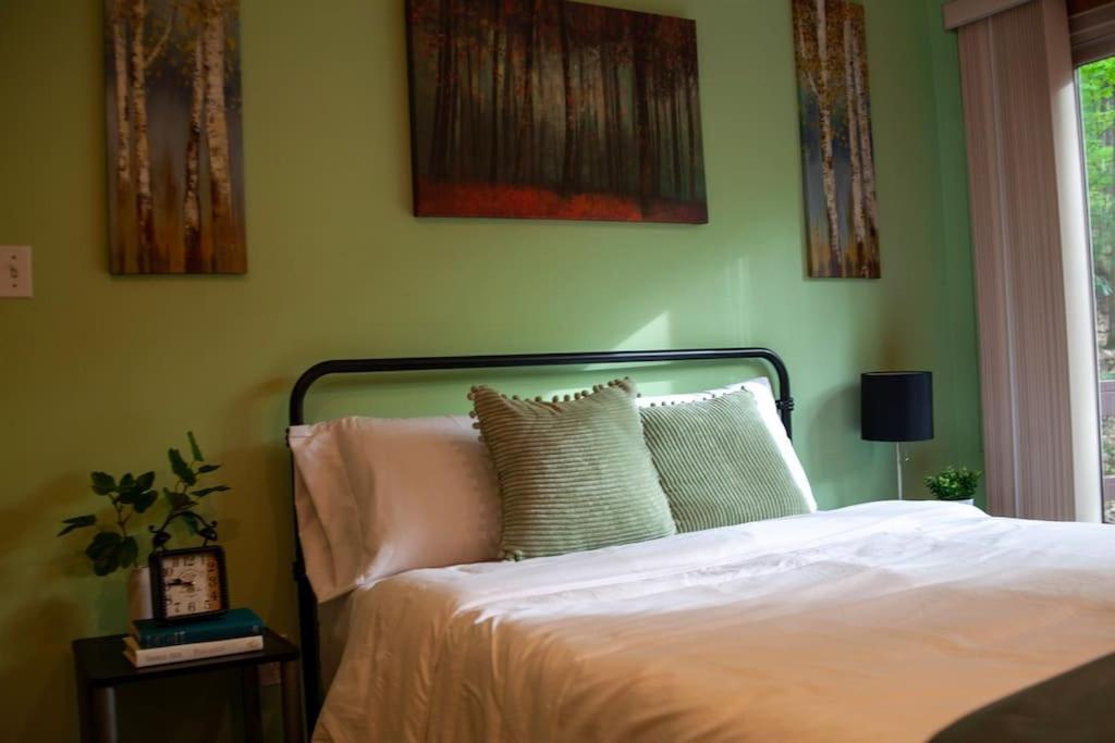 Modern Cabin With Hot Tub Grill Lake Beach Wineries Hiking Fishing And Hershey Park Family And Pet Friendly Superhosts On Ab&B Mount Gretna Eksteriør billede